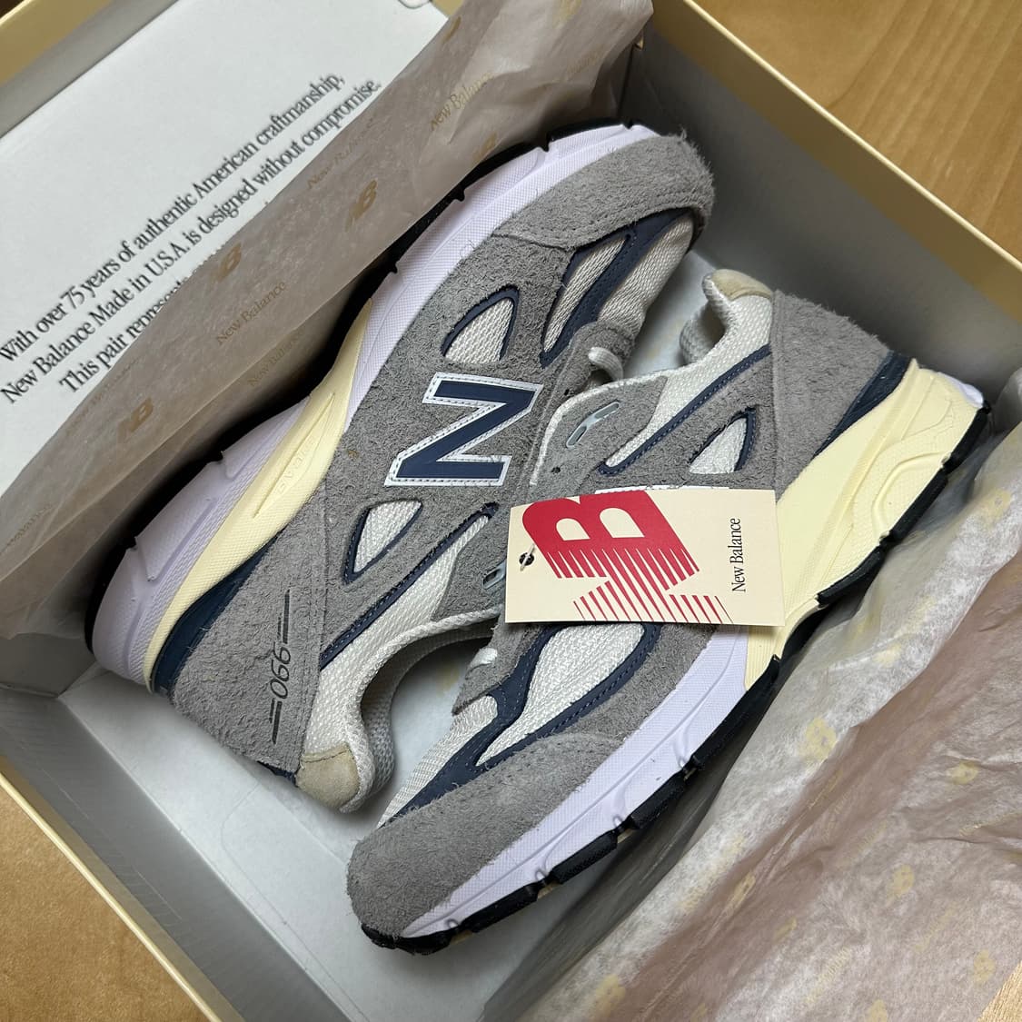 뉴발란스 990v4 메이드 인 USA 그레이 스웨이드 상품이미지2