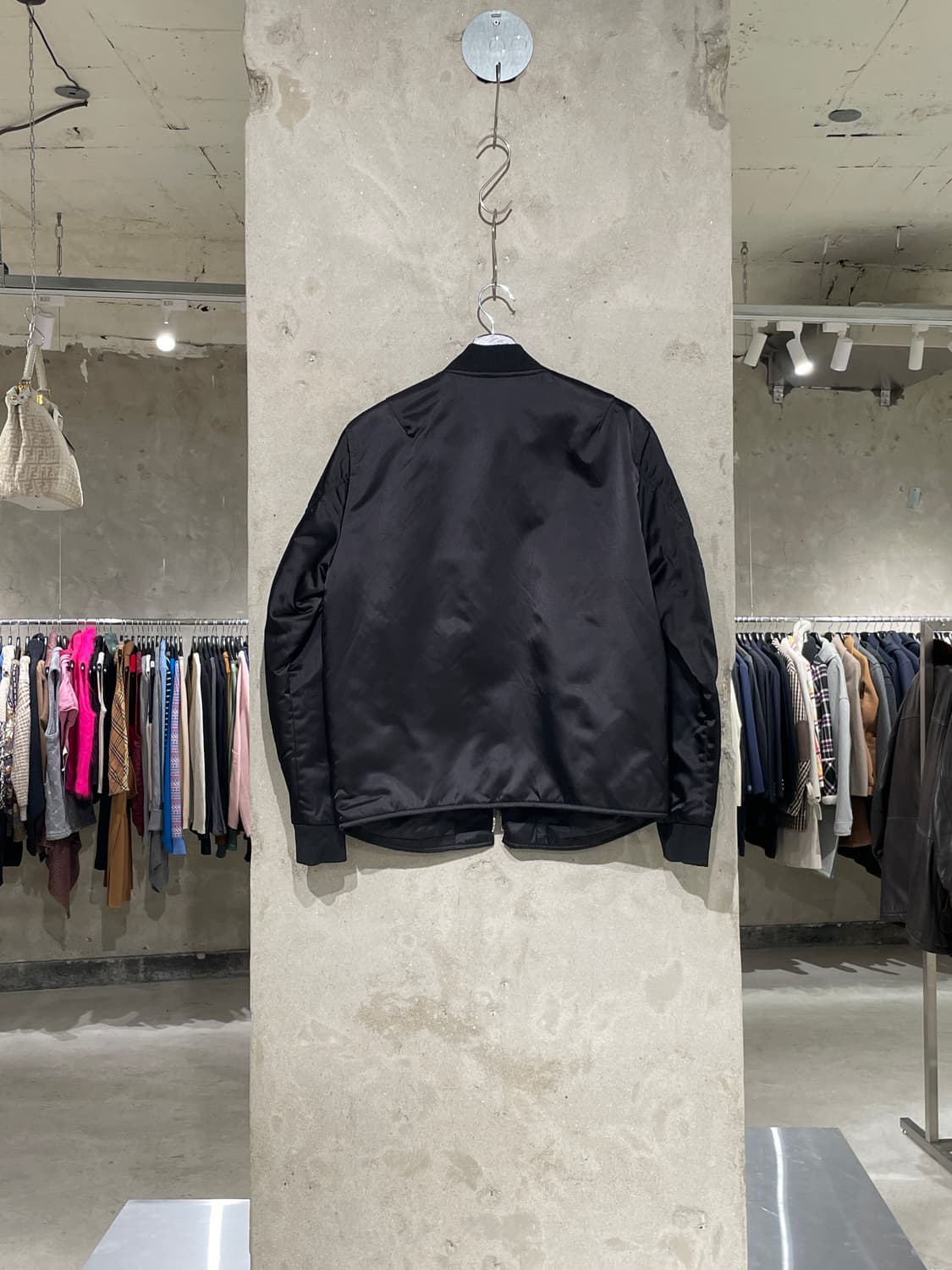 아크네 스튜디오 블랙 투 웨이 집업 나일론 봄버 자켓 상품이미지6