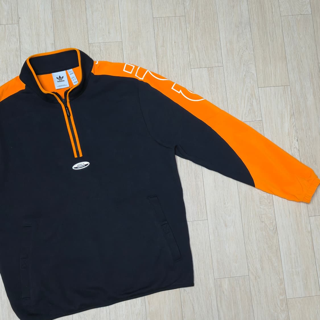 L)아디다스 우븐 코튼 하프집업 블랙/오렌지 상품이미지2