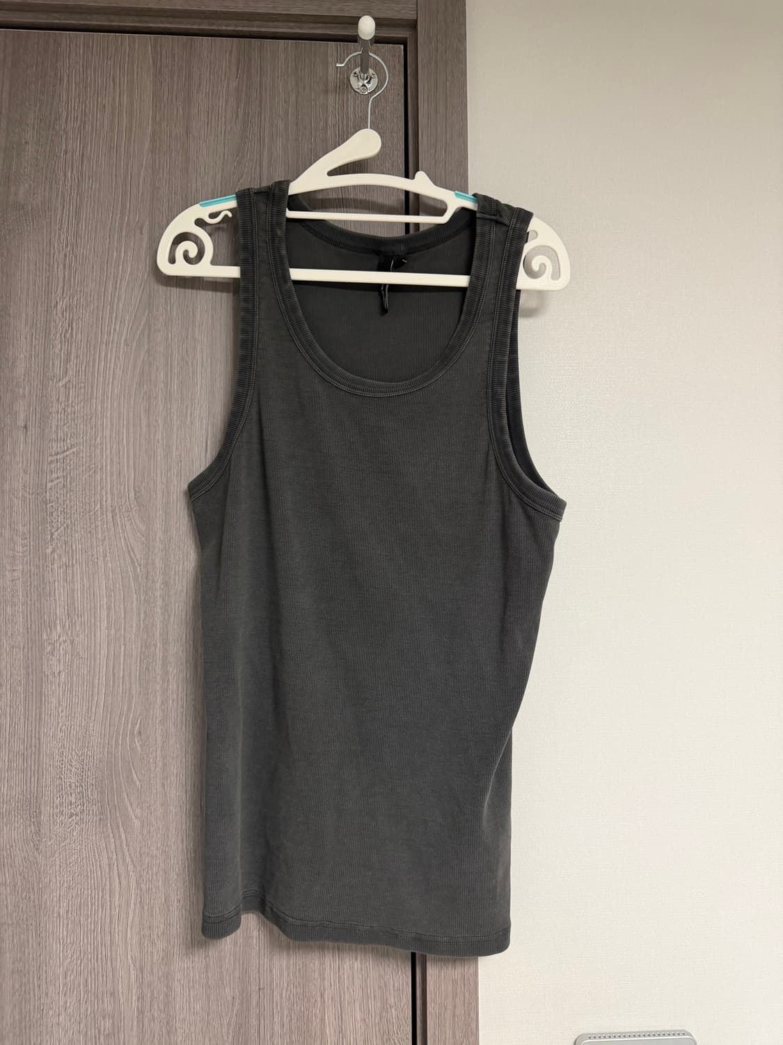 엔타이어스튜디오 슬리브리스 L 워시드블랙 상품이미지1