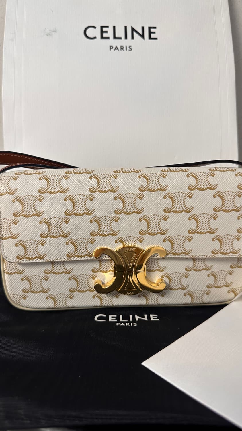 셀린느 트리옹프 화이트 캔버스 숄더백 상품이미지2