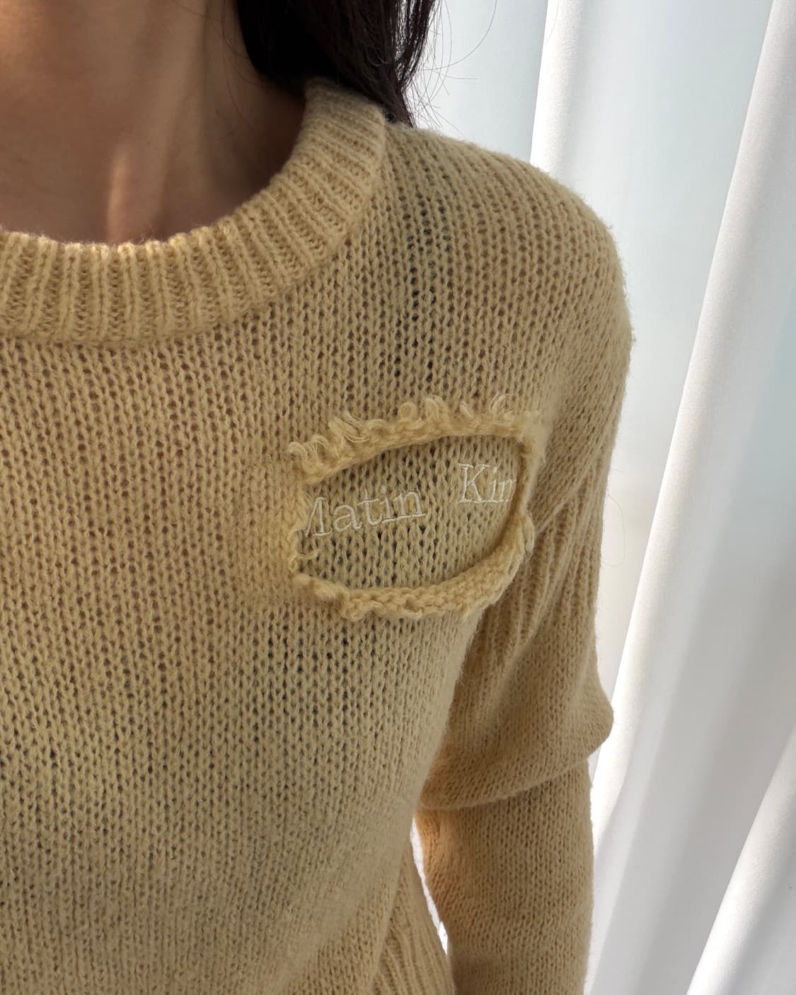 [S]마뗑킴 Matin kim 데미지 솔리드 니트 라이트 옐로우 상품이미지2