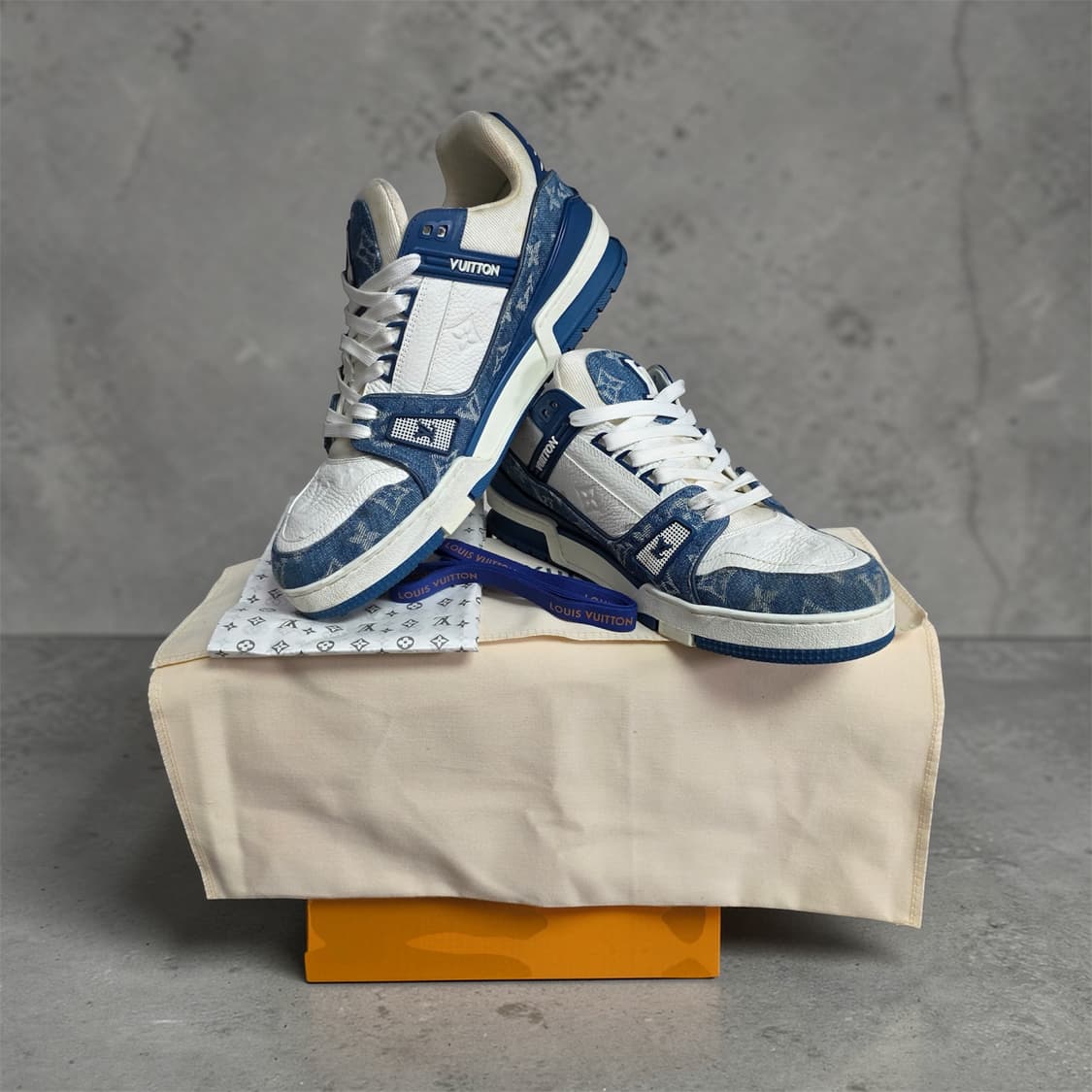 {클로젯}[8.5][풀구성]루이비통 LV트레이너 모노그램 데님 블루 상품이미지1