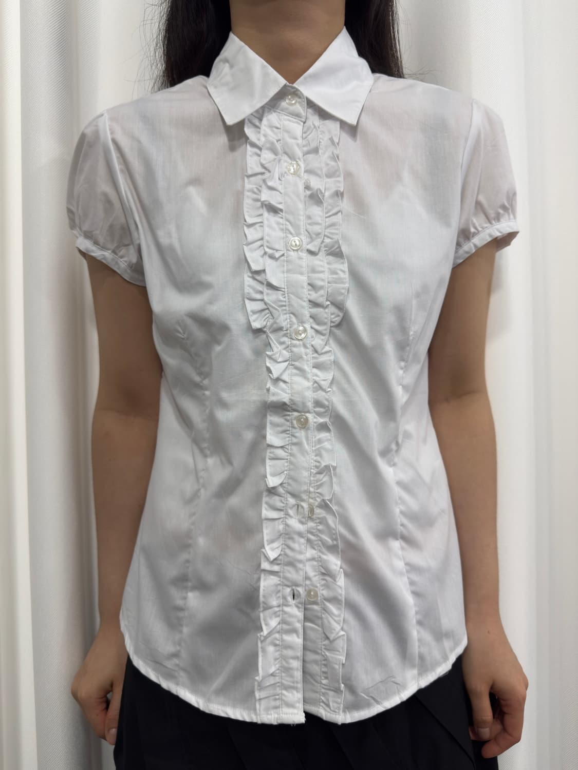 white frill shirt 상품이미지1