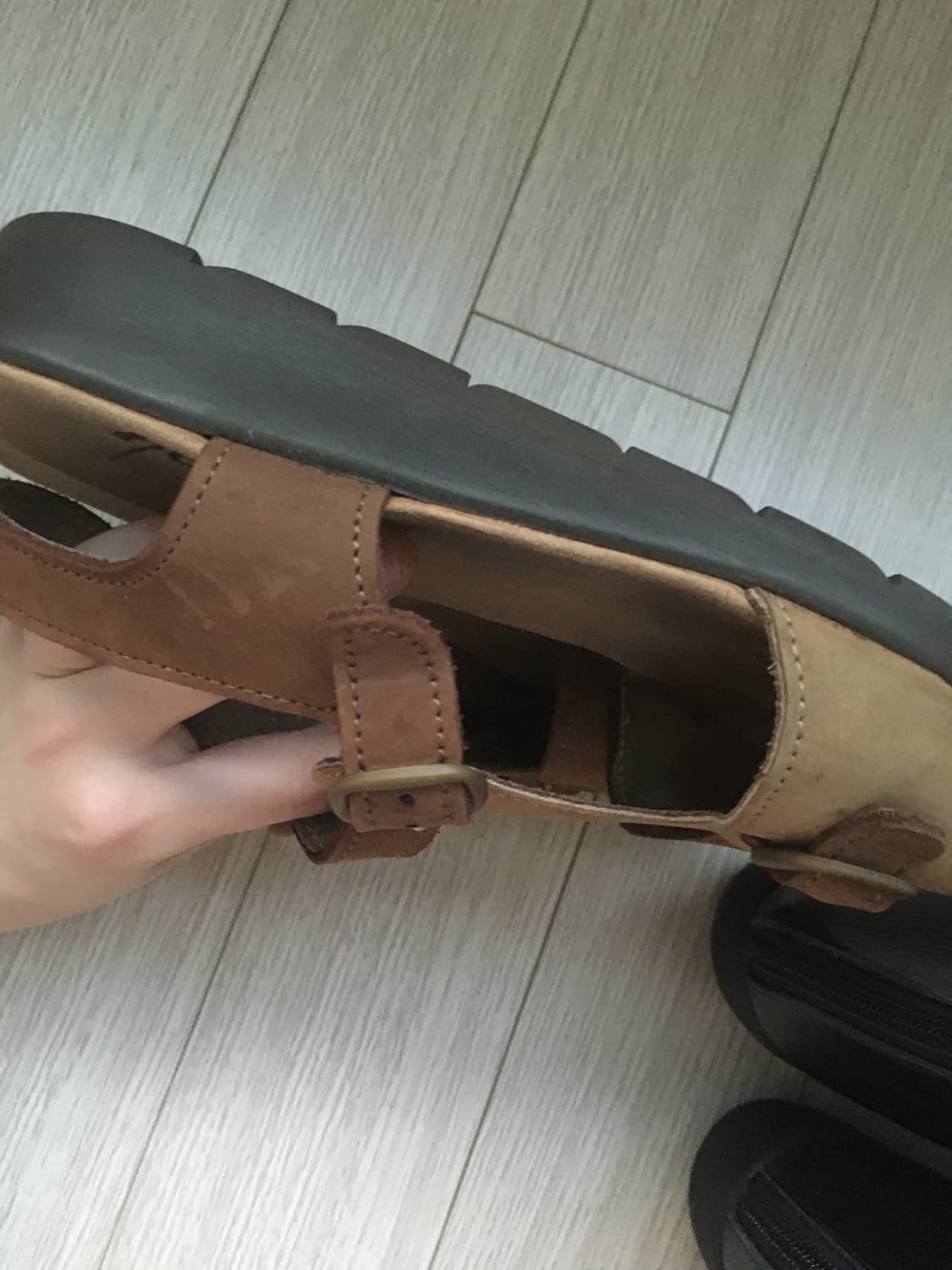 Brown Buckle Strap Sandal 상품이미지3