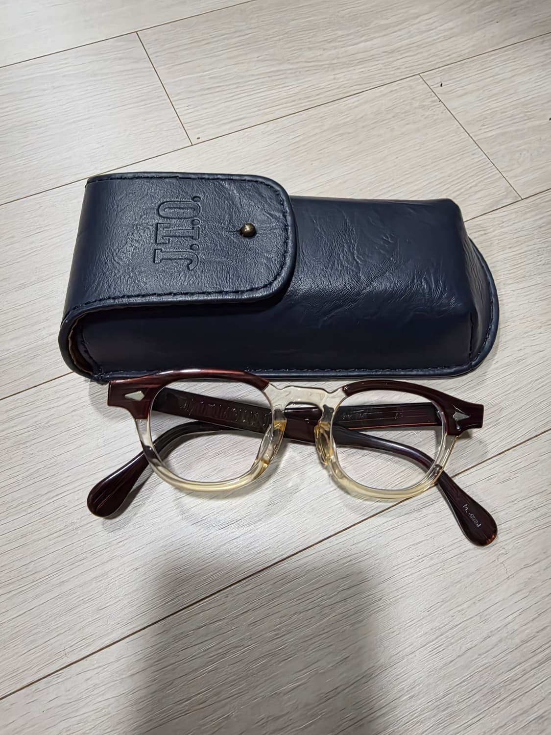 모스콧 줄리어스 타르트옵티컬 jto 투톤 패치워크 이스트로그 상품이미지4