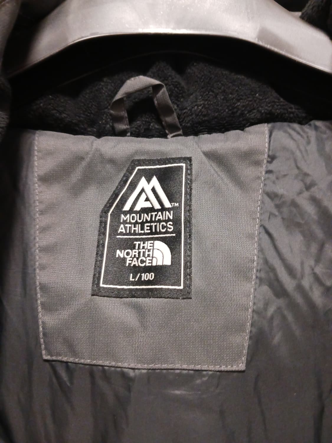 노스페이스 드라이핏 마운틴어슬레틱스 롱패딩 상품이미지3