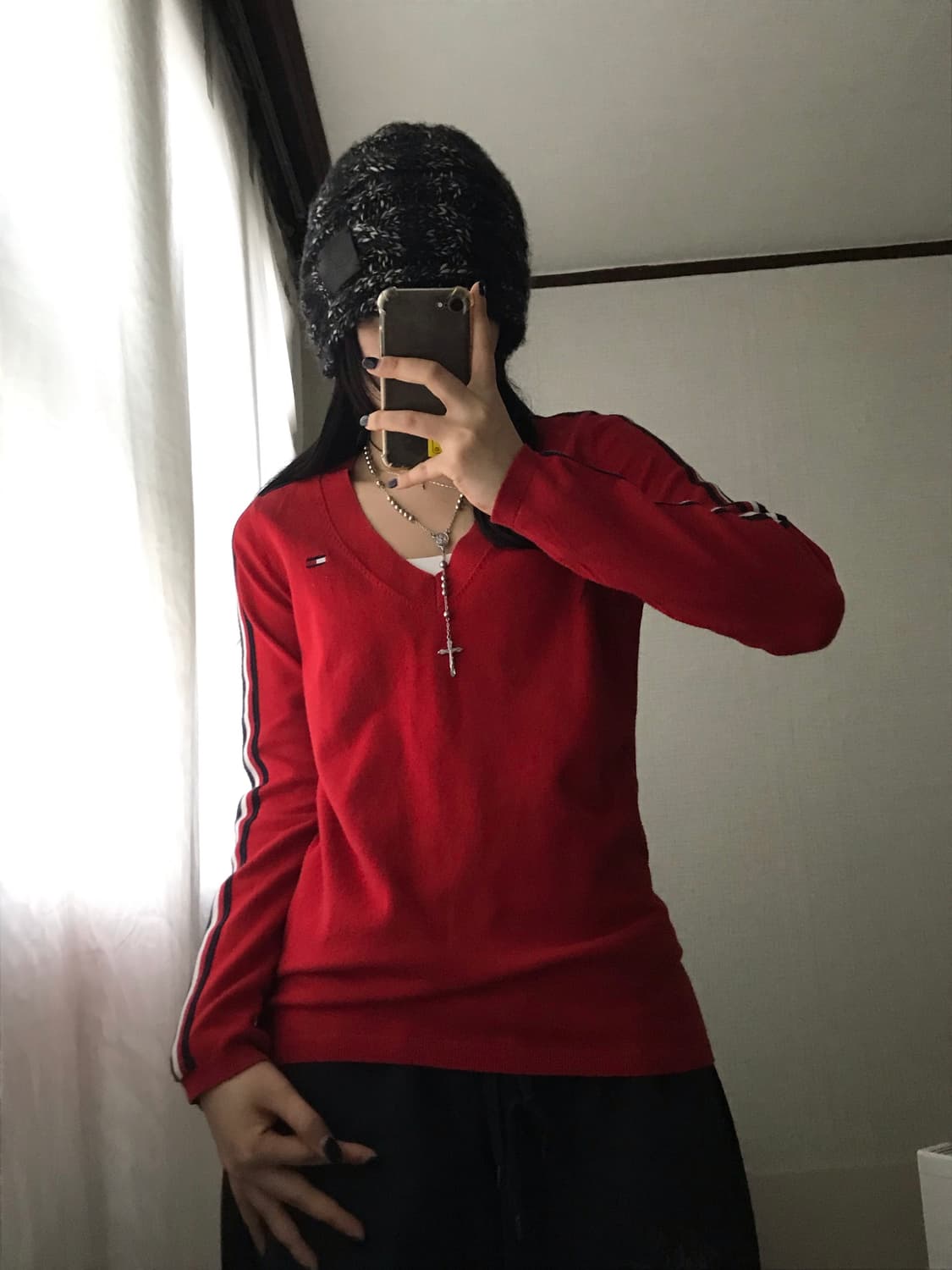 타미힐피거 레드 브이넥 니트 상품이미지4