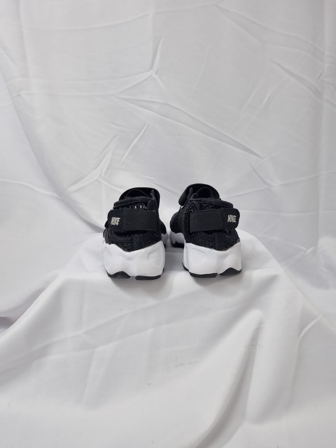 180 나이키 키즈 에어 리프트 스니커즈 상품이미지4