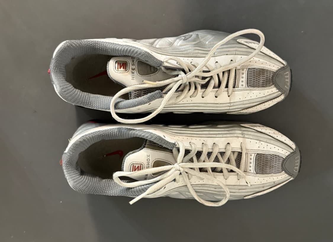 r4 nike 상품이미지3