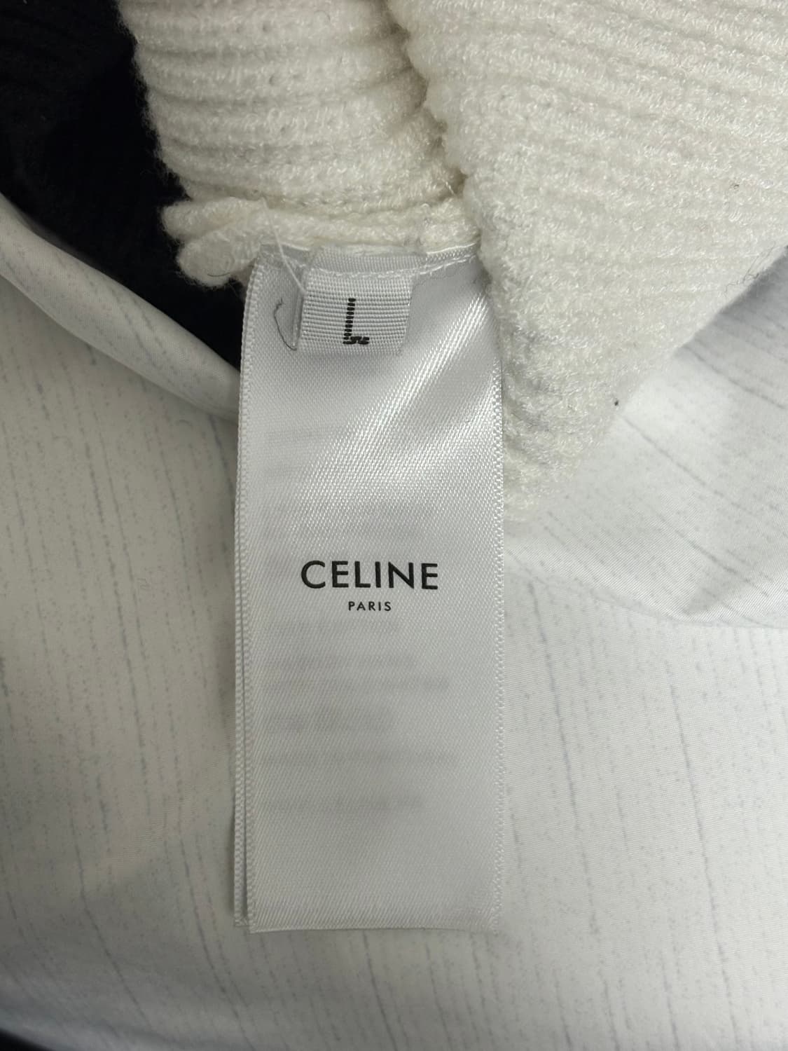 셀린느 트리오페 로고 자수 니트 집업 상품이미지4