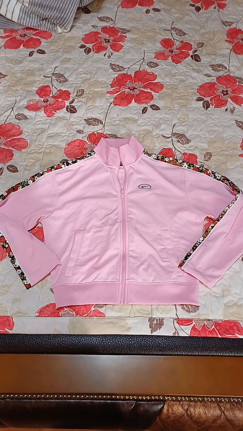 나이키 오버핏크롭저지 M 여성66 가슴53 기장54 상품이미지1