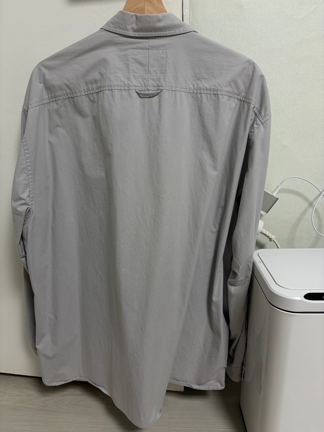 포터리 컴포트셔츠 실버 볼드 상품이미지2