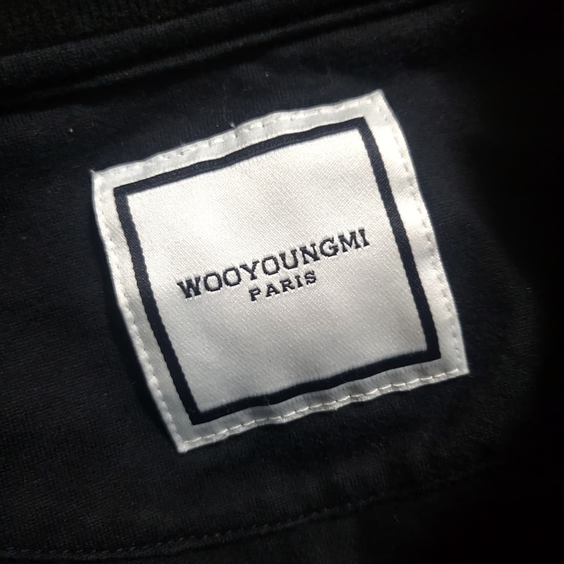 22SS 우영미 플라워 백로고 반팔티 48사이즈 블랙 상품이미지6