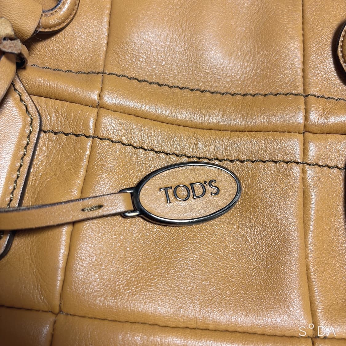 TOD'S 토즈 가죽 퀄팅 토트백 브라운(오렌지) 상품이미지3