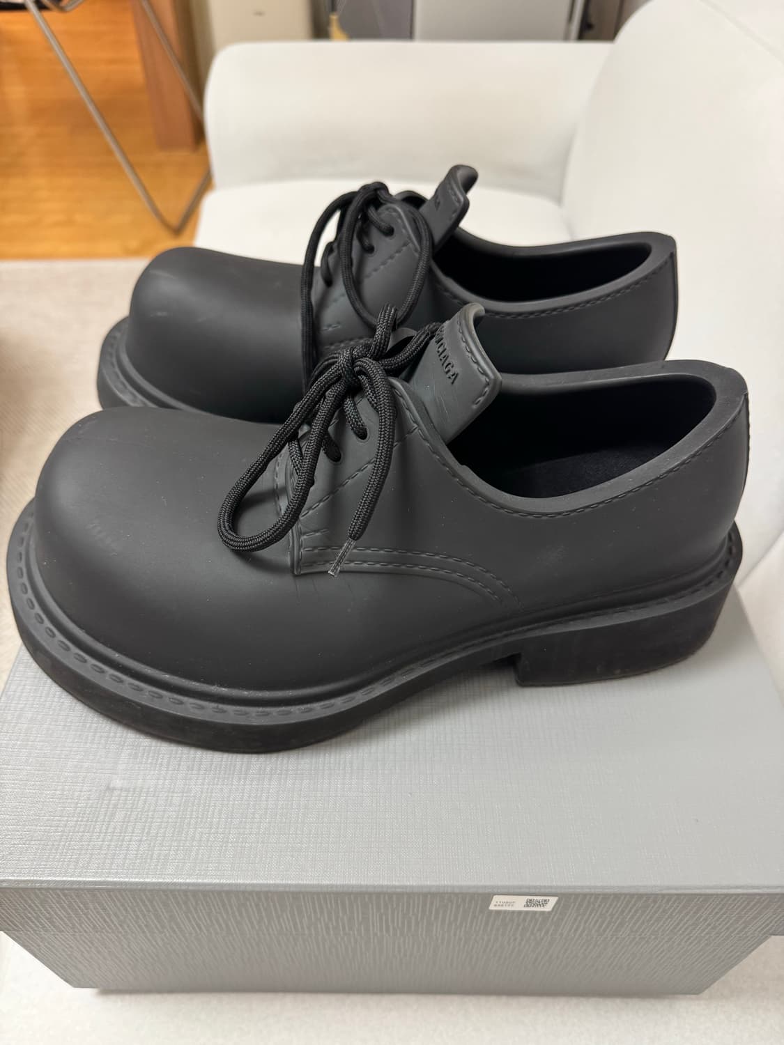 발렌시아가 스테로이드 더비 41 상품이미지2