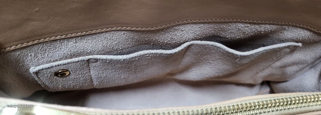 생로랑 삭드 쥬르  베이지 가죽 토트백 상품이미지6