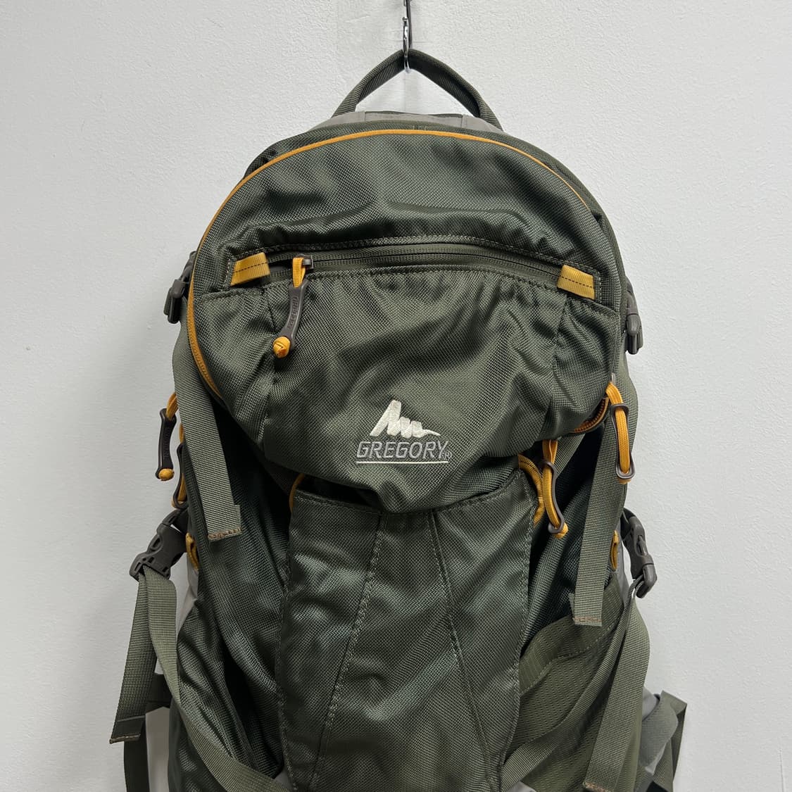 그레고리 구형 칼미아 28L 백팩 상품이미지2