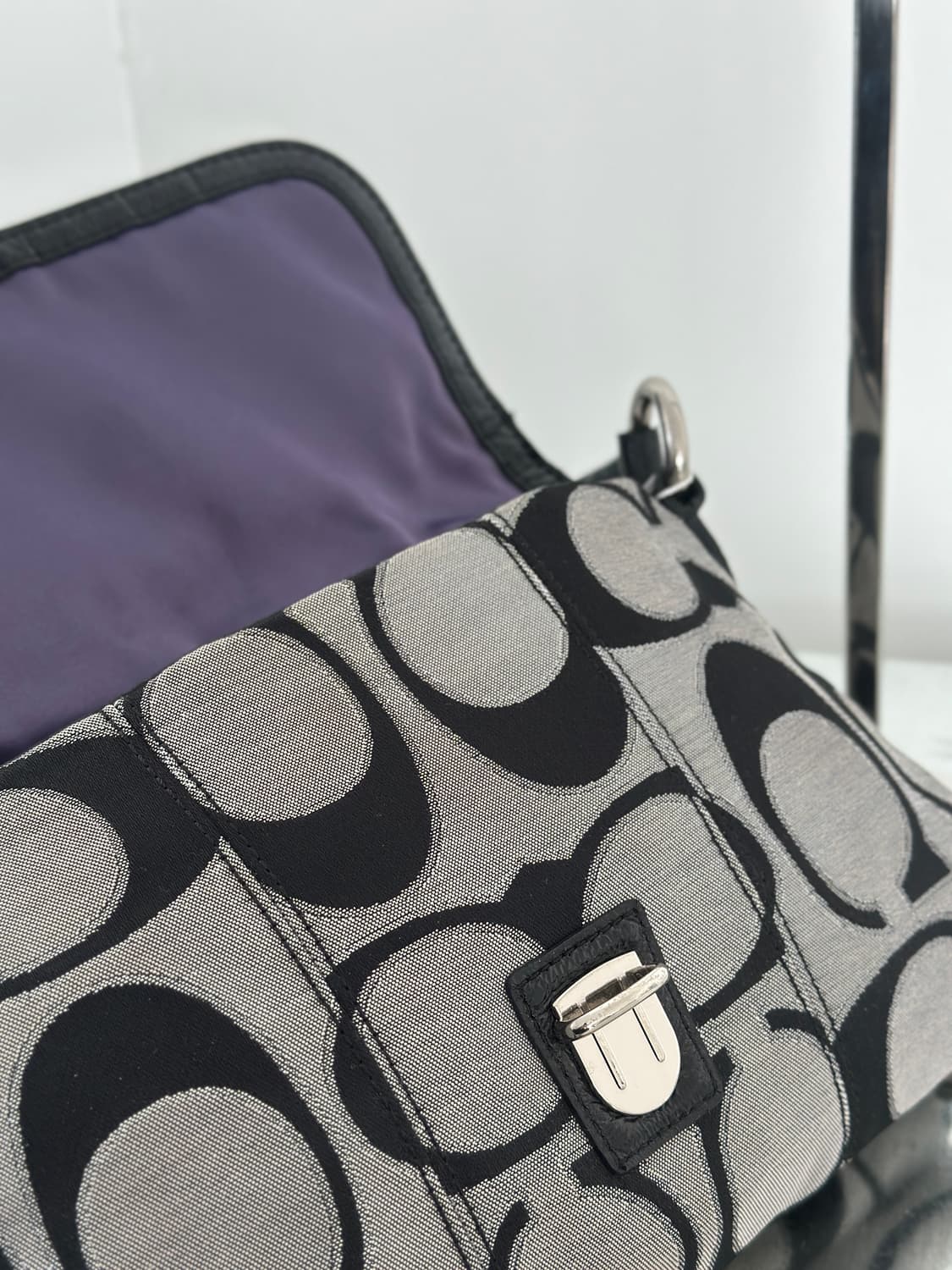 코치 자카드 숄더백  상품이미지9