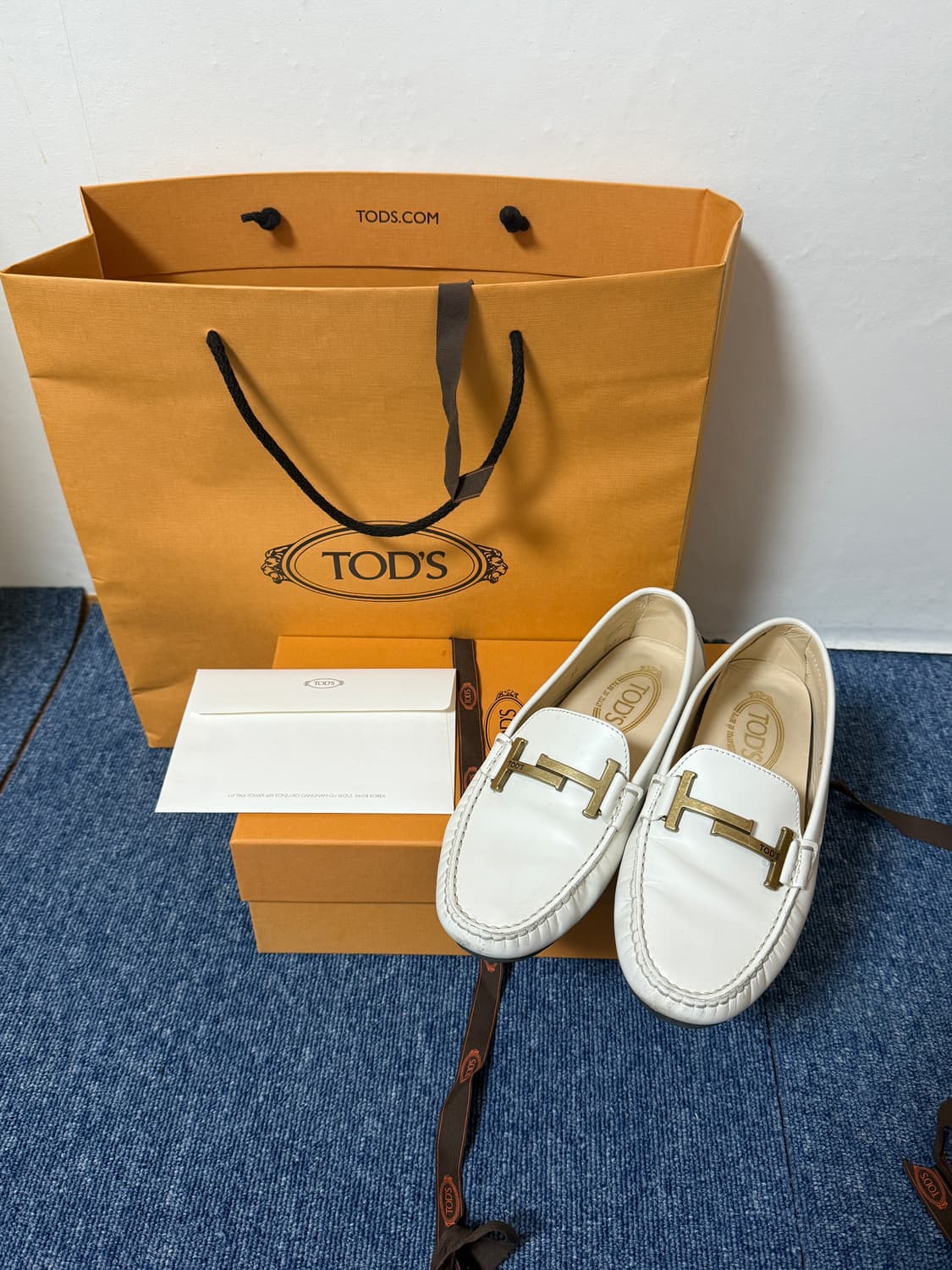 토즈 여성 고미니 도피아 로퍼 화이트 (사이즈 37) 상품이미지1