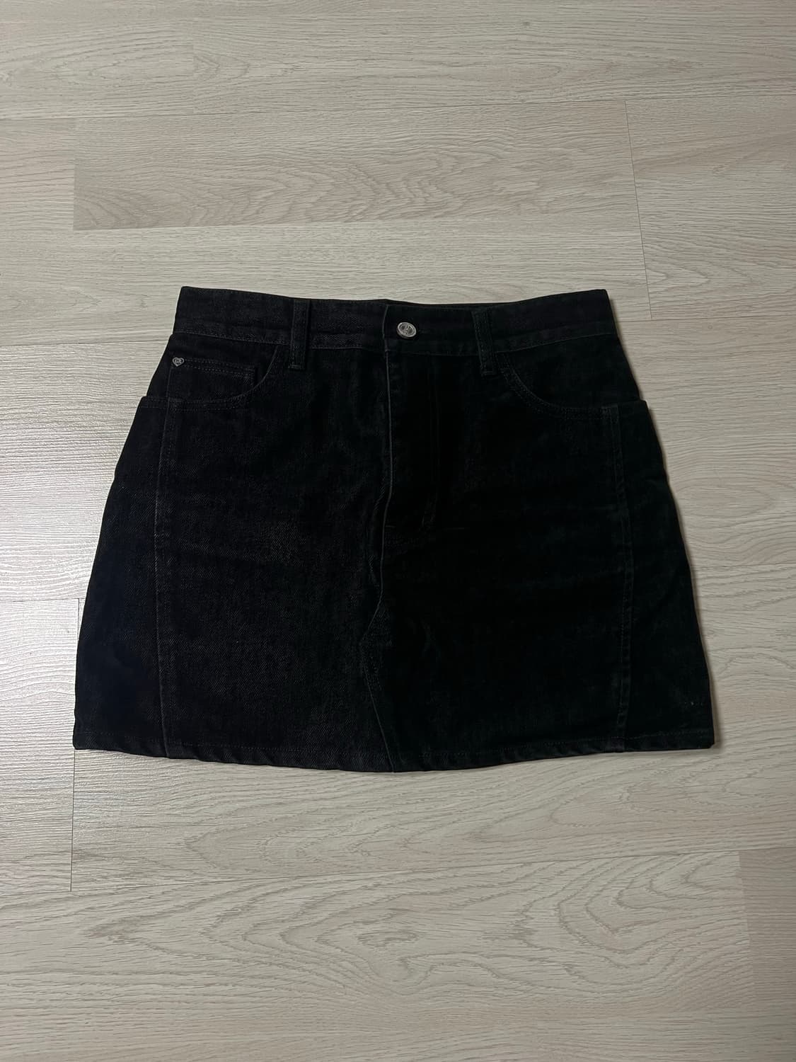 그로브 블랙 미니스커트 상품이미지1