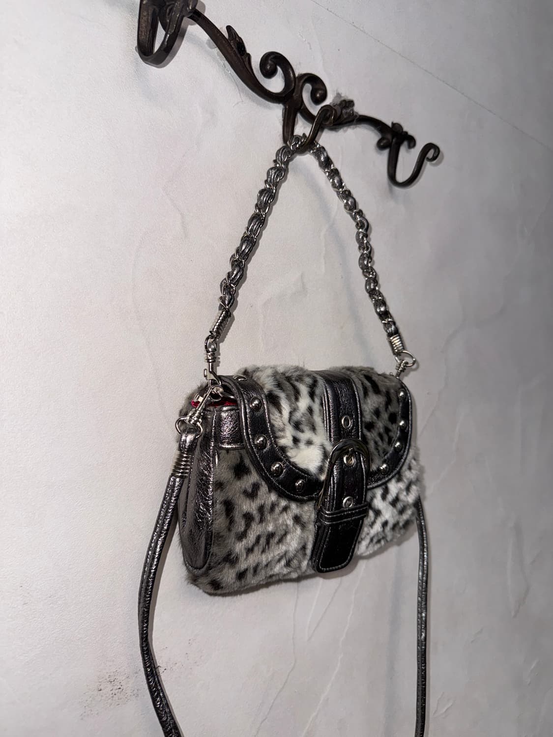 Gray fur leopard chain mini two way bag 상품이미지3