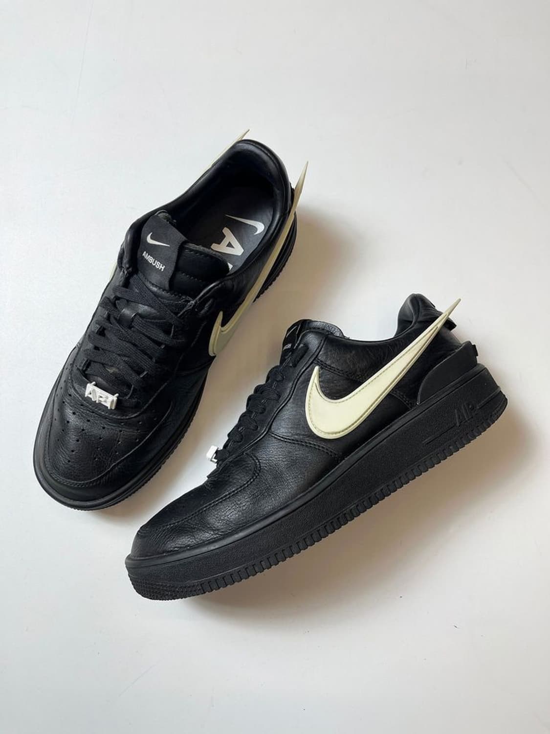 나이키 x 앰부쉬 에어포스 1 로우 SP 스니커즈 Q1393 상품이미지1