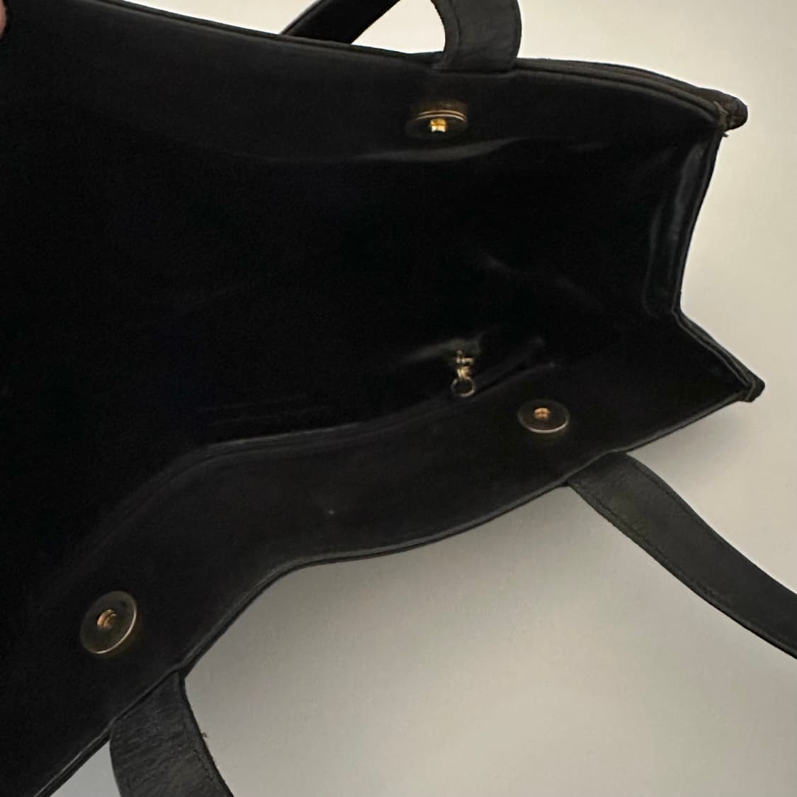 페라가모 ferragamo 로고 숄더백 상품이미지5