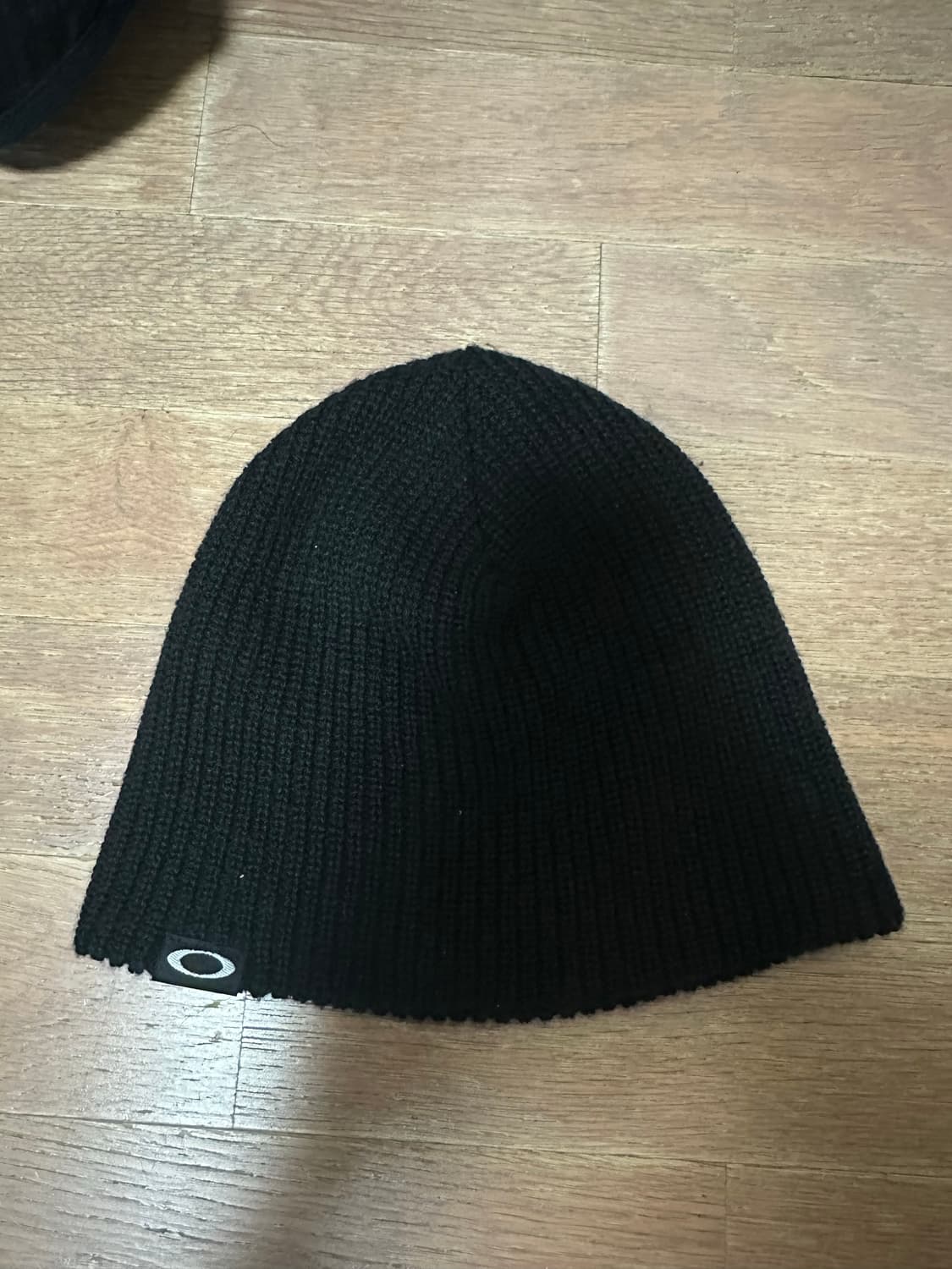 오클리 세션 비니 블랙아웃 상품이미지1