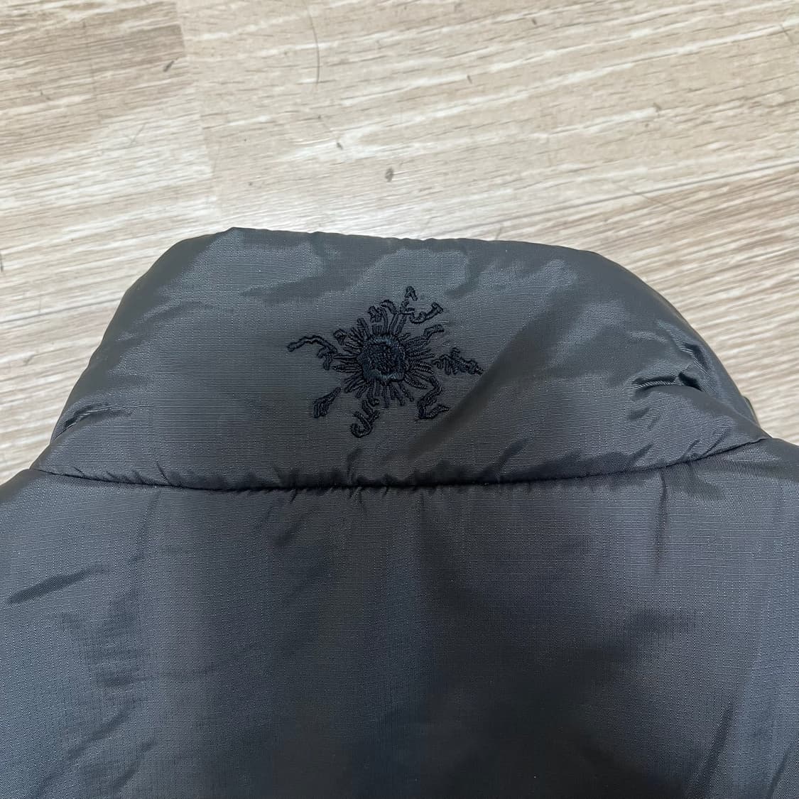 살레와 써모라이트 기능성 패딩 조끼 [블랙] M/95 상품이미지6