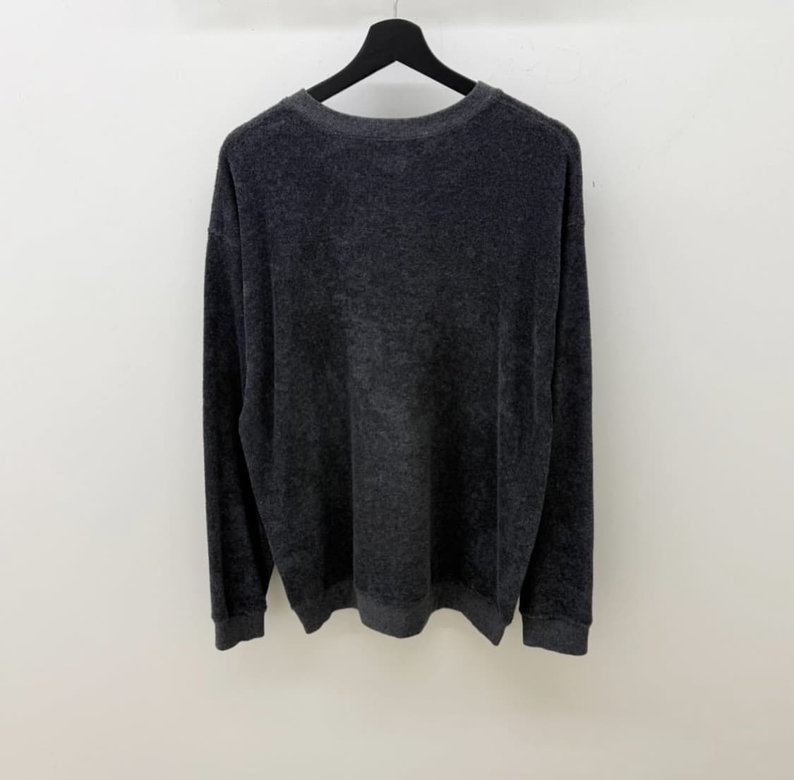 토가 비릴리스 v넥 비즈 스웨터 상품이미지5