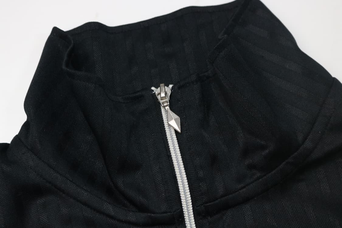 Roushatte 루샤뜨 빅사이즈 고딕 십자가 그래픽 트랙탑 집업 상품이미지7