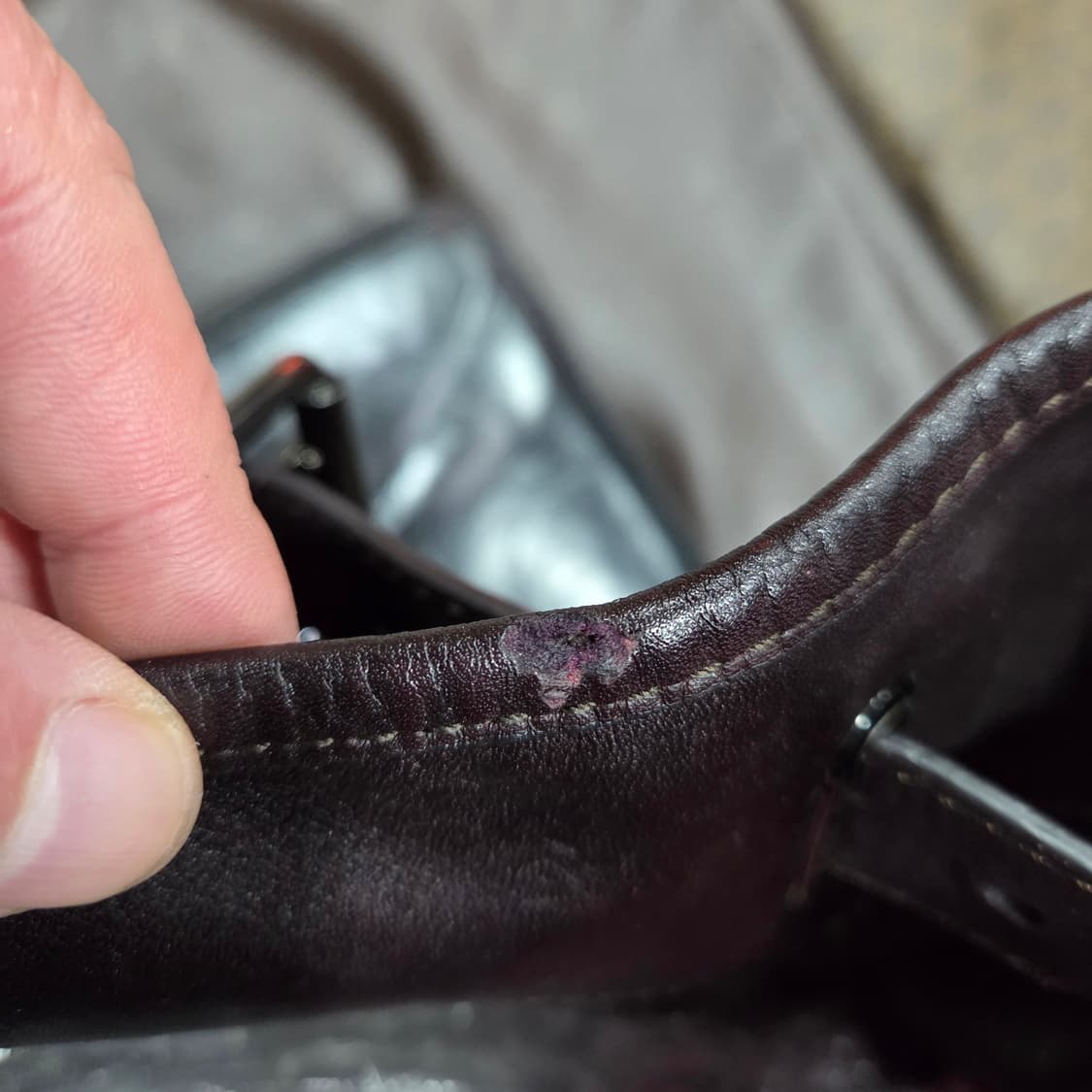 버버리 스모크 체크 호보백 상품이미지10