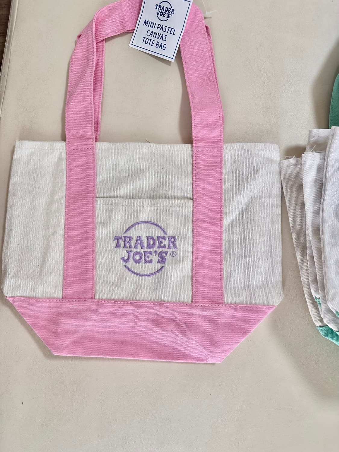 트레이더조 신상 파스텔 미니 에코백(새상품) 상품이미지4