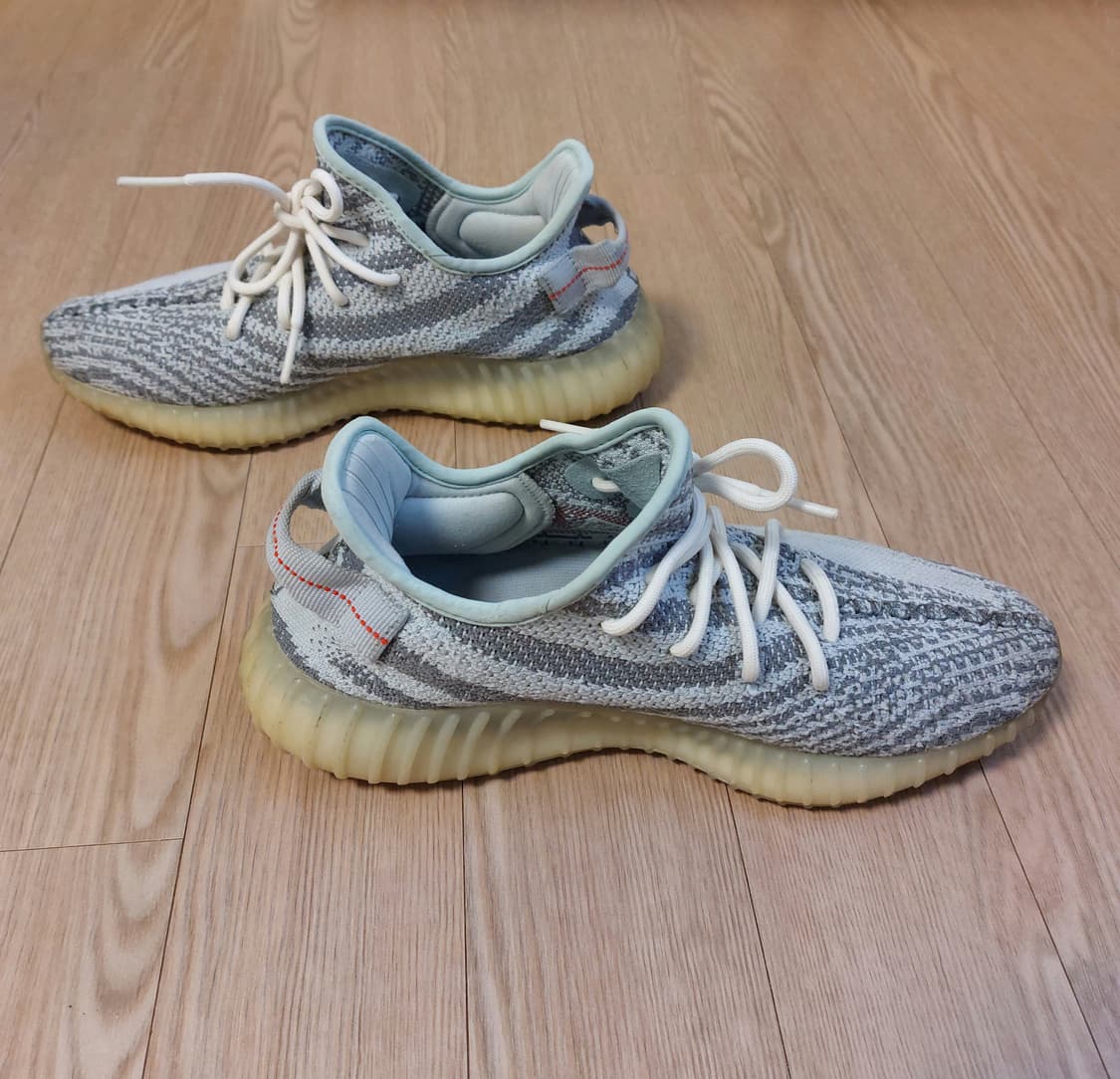 아디다스 이지 부스트 350 V2 블루 틴트 상품이미지4