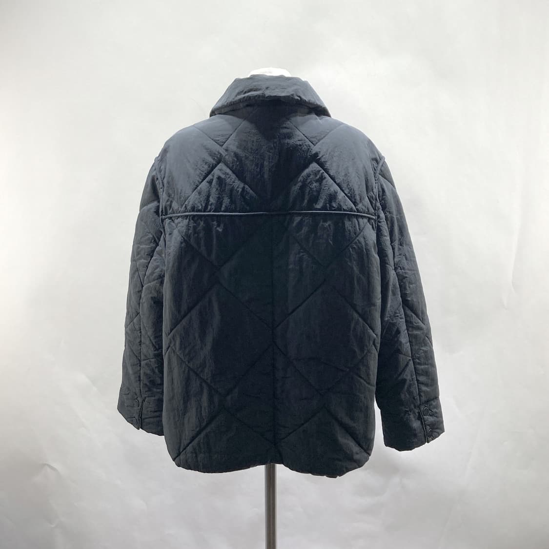 앤클라인 여 퀼팅 카라 경량패딩자켓 블랙 77  상품이미지3