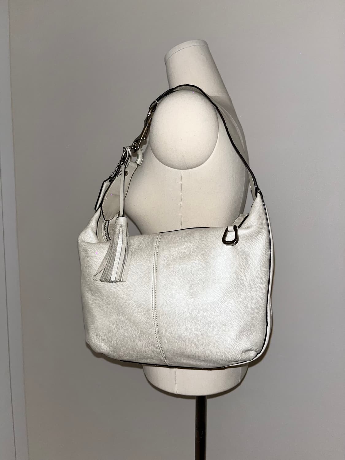Coach All White Shoulder bag 상품이미지7