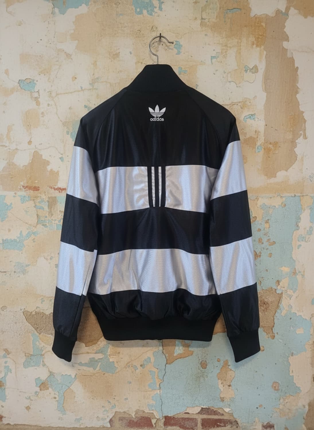 90s 일본 아디다스 블랙 실버 스트라이프 져지 자켓 L/XL 상품이미지2