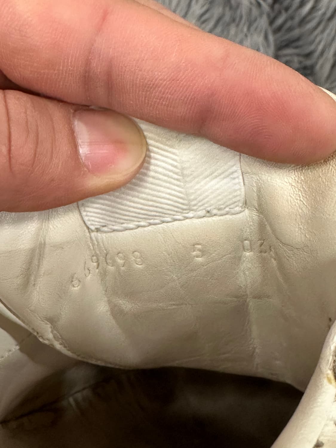 GUCCI 구찌 웹 엠보싱 스니커즈 상품이미지7