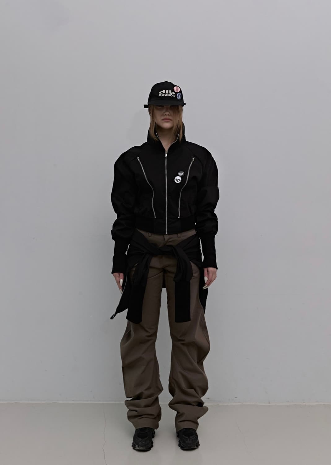 딥인블루 집업 블랙 상품이미지1