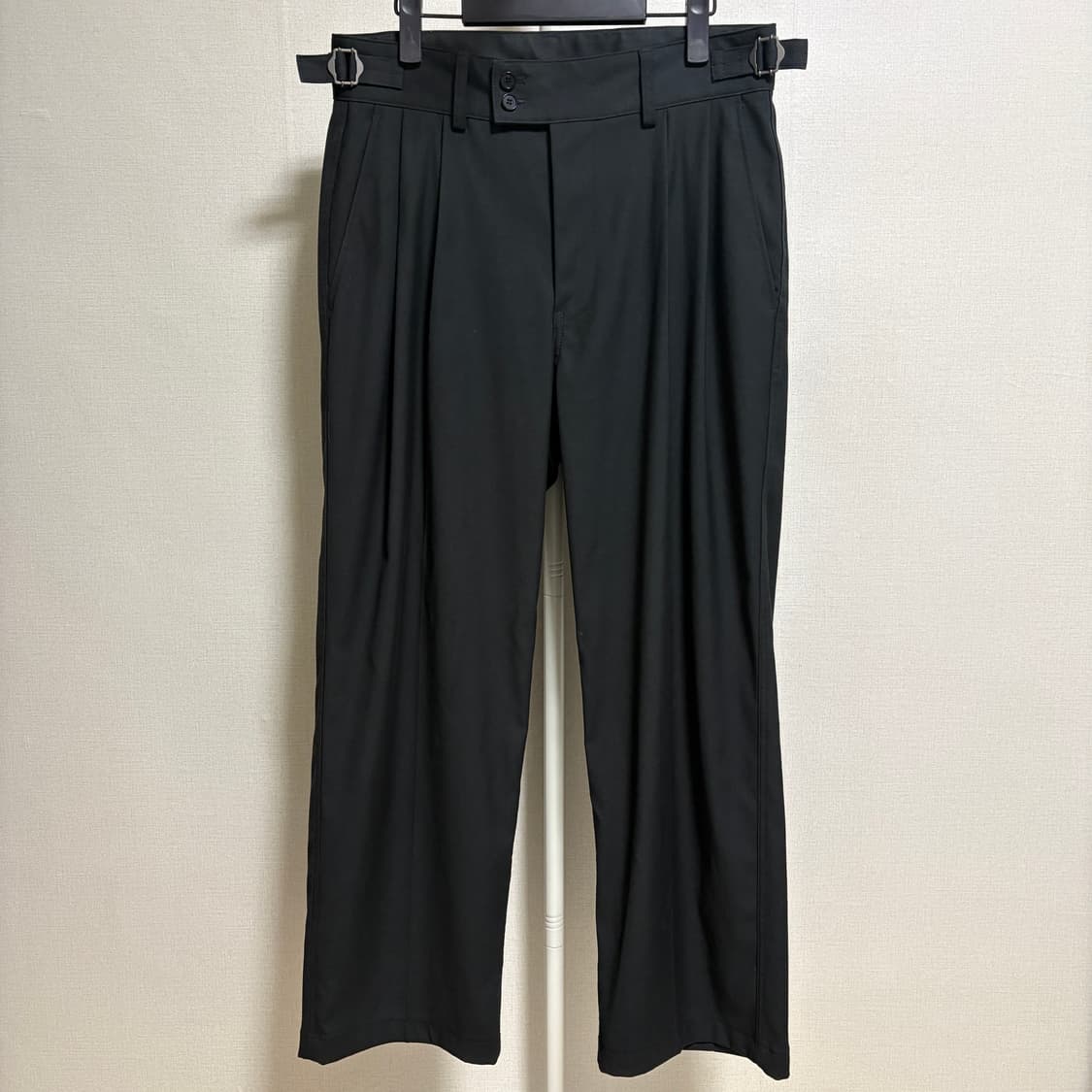 어나더오피스 산티아고 슬랙스 / 차콜, 02 상품이미지1