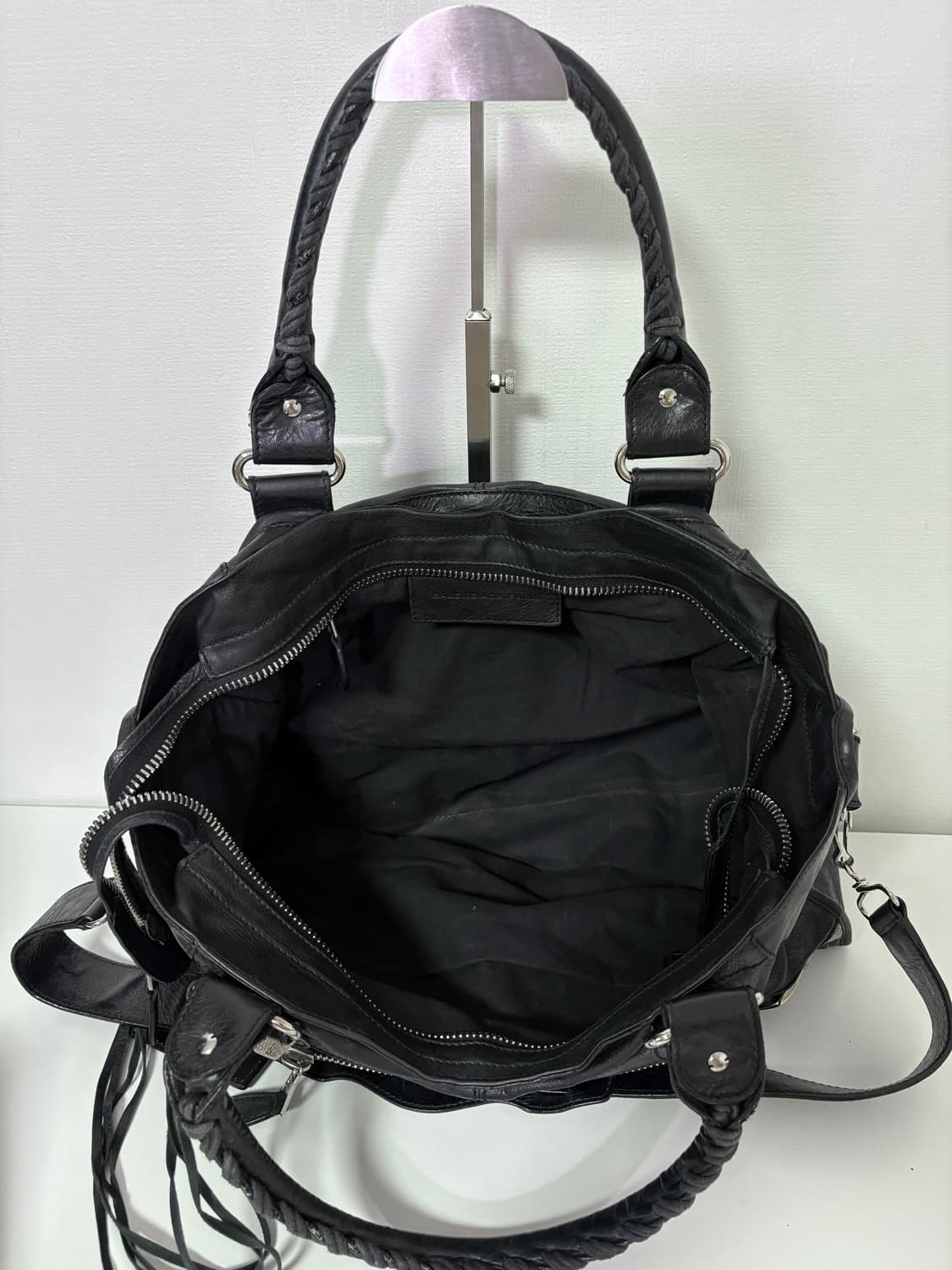 발렌시아가 자이언트 파트타임 모터 블랙 상품이미지7