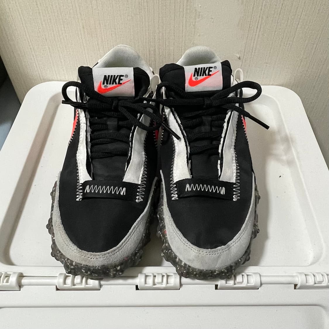 나이키 우먼스 와플 레이서 크레이터 하이퍼 크림슨 CT1983-101 상품이미지1