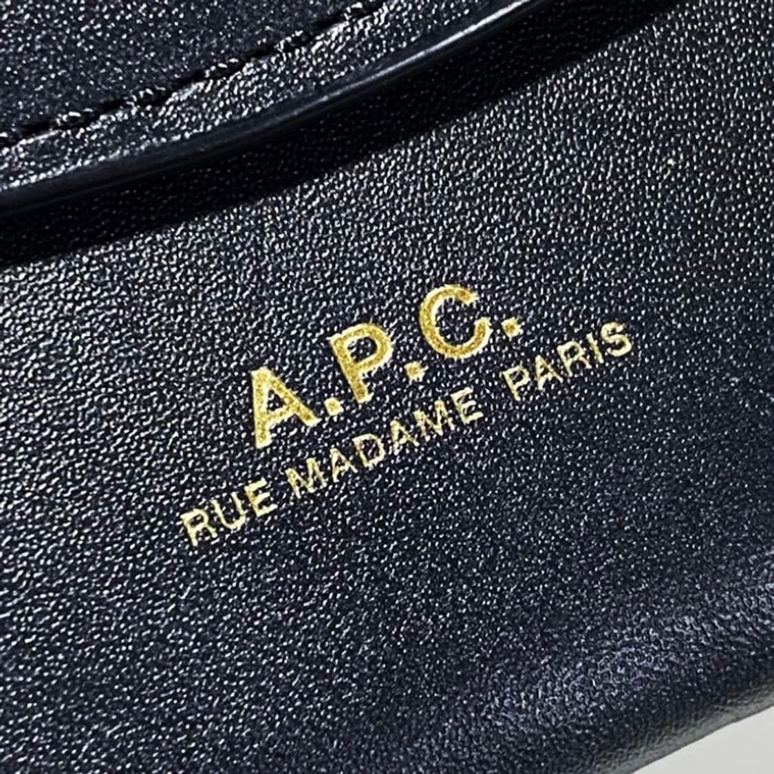 [정품] A.P.C 아페쎄 제네바 카프스킨 비즈니스 컴팩트 카드지갑 상품이미지2