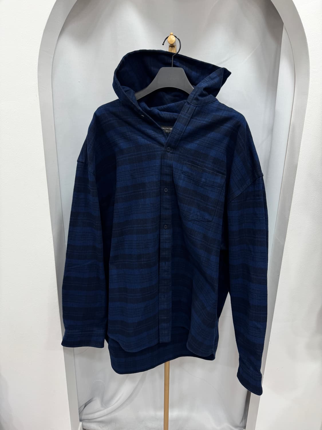 백화점판 새상품급 발렌시아가 체크 후드 셔츠 3사이즈 상품이미지1