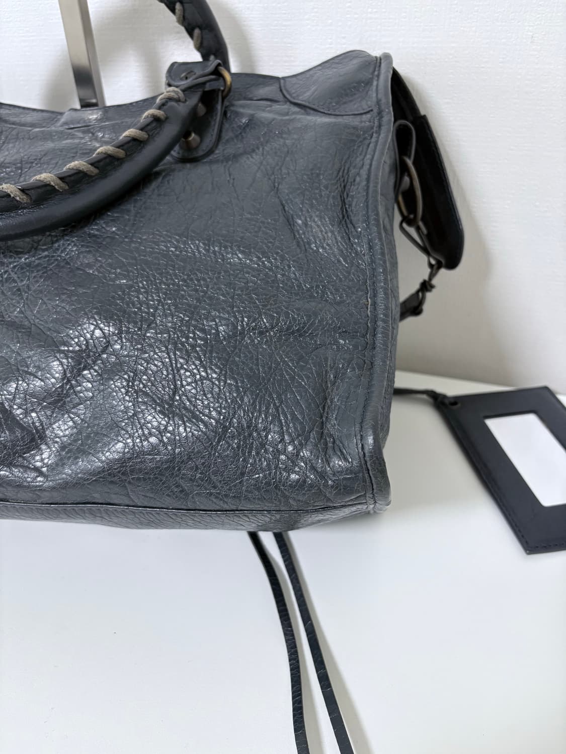 발렌시아가 시티 모터백 다크그레이 상품이미지7