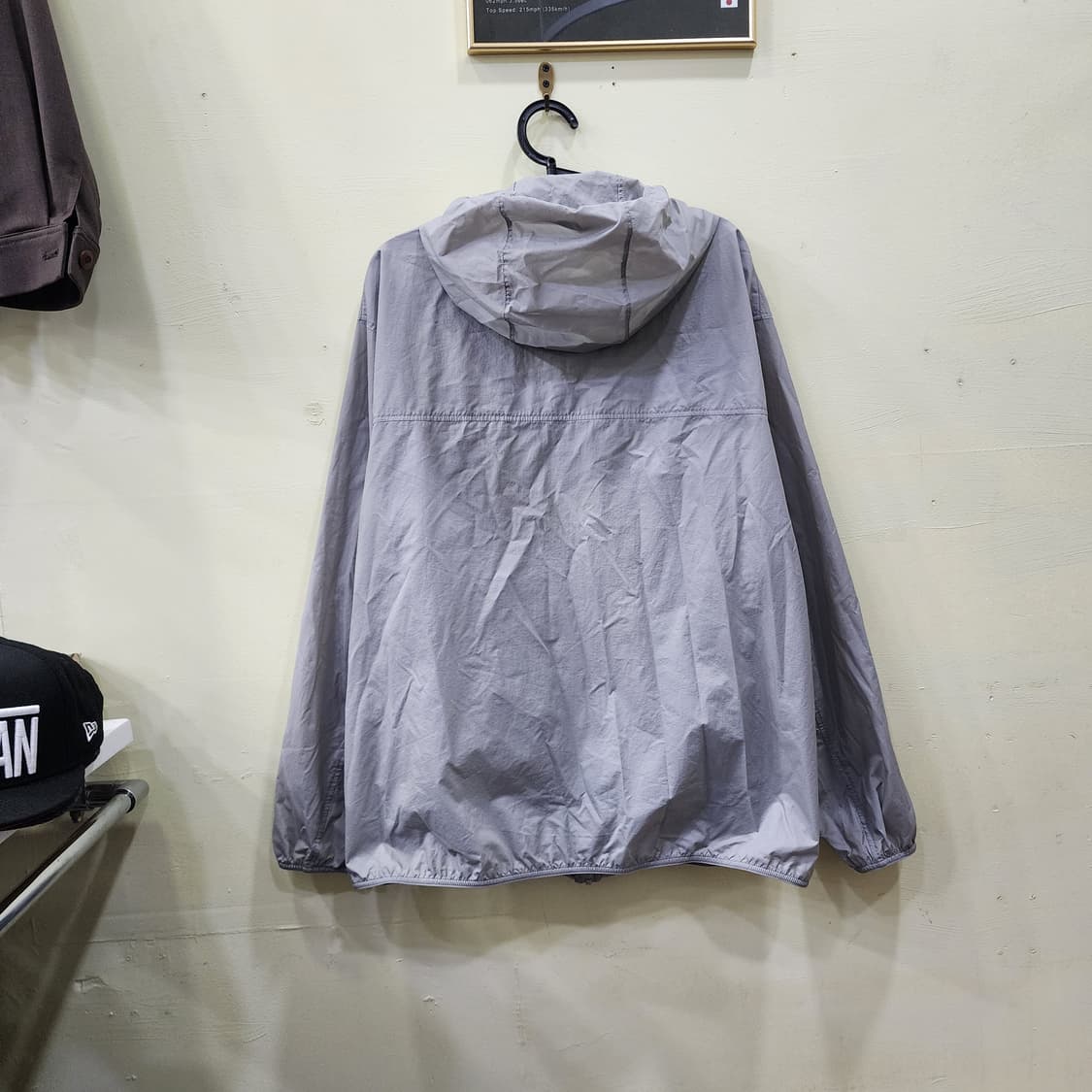 [XL] UNIQLO 기능성 후드 바람막이 (라이트 그레이) 상품이미지3