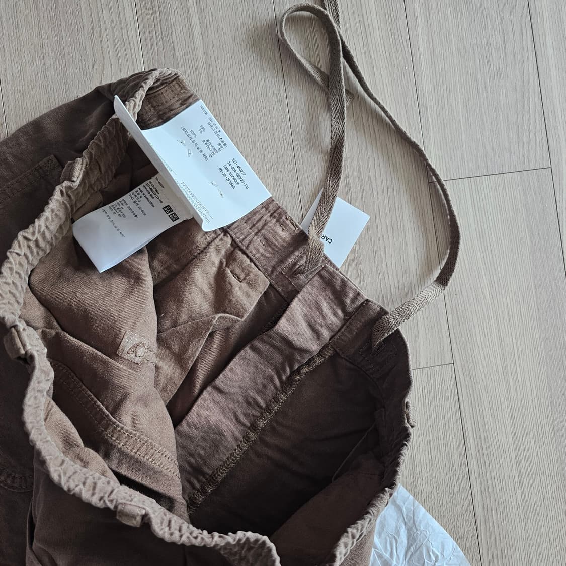 M 32 82 새제품) 유니클로 와이드핏 워크 팬츠 그래놀라 브라운 상품이미지8