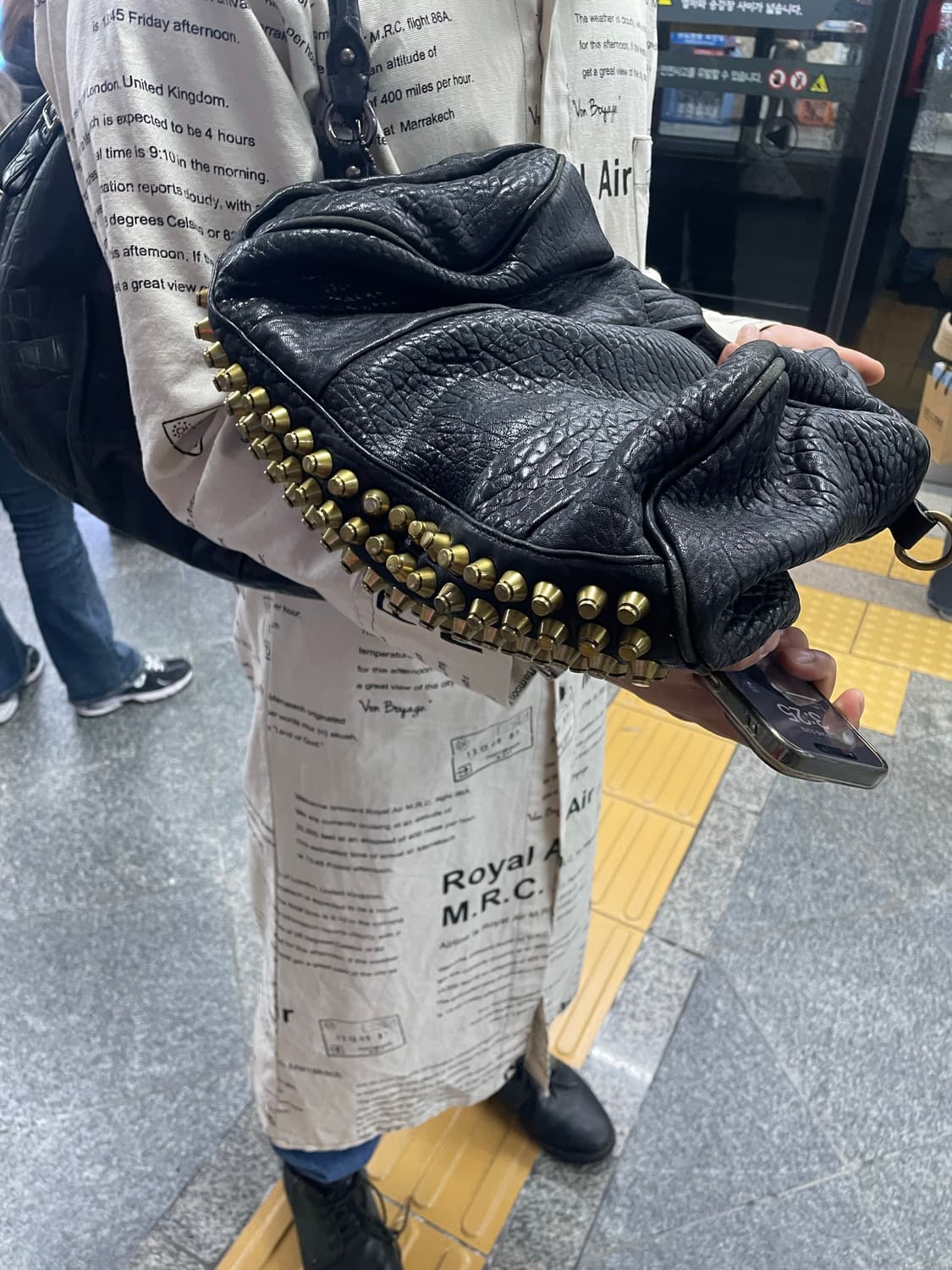 알렉산더 왕 총알백 상품이미지2