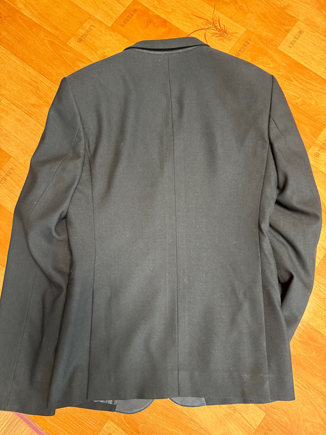 국내양복점제작 블랙 노치드 라펠 턱시도 수트 상품이미지4